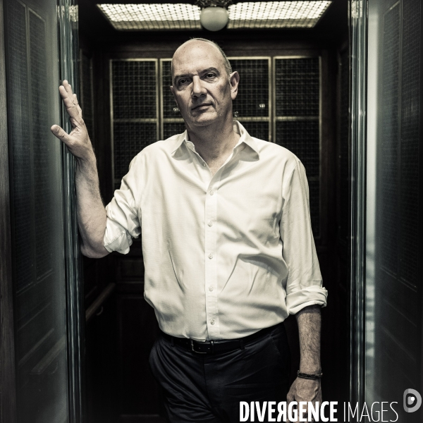 Portrait de Roland Lescure.