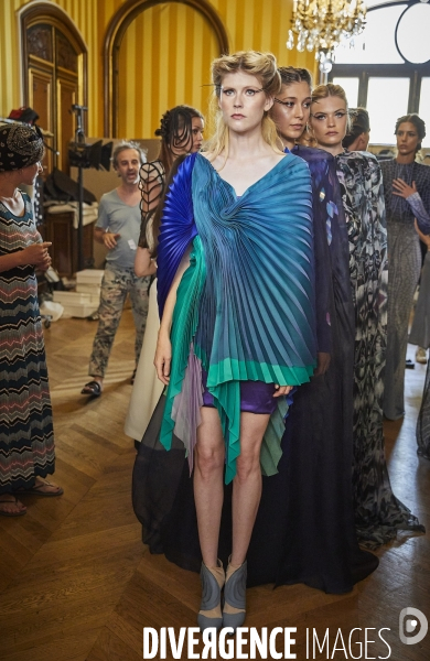 Defile Maison Armine Ohanyan Paris  couture Automne Hiver 2019-2020 « LET FLY »