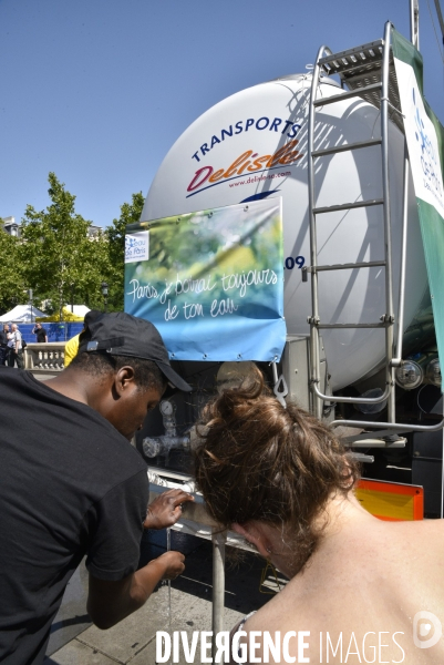 Eau de Paris. La mairie de Paris et l eau pendant la canicule.