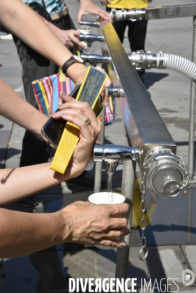 Eau de Paris. La mairie de Paris et l eau pendant la canicule.