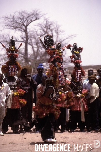 MALI : Univers secrets et sacrés du Pays DOGON.
