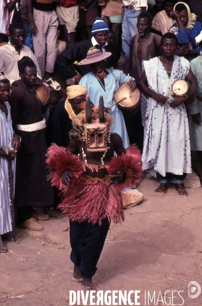 MALI : Univers secrets et sacrés du Pays DOGON.