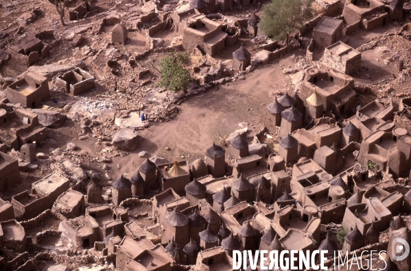 MALI : Univers secrets et sacrés du Pays DOGON.