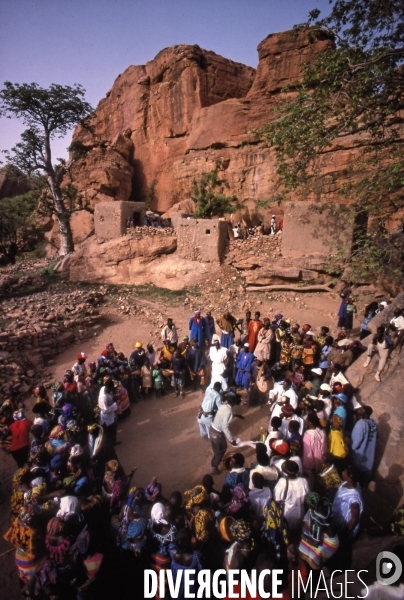 MALI : Univers secrets et sacrés du Pays DOGON.