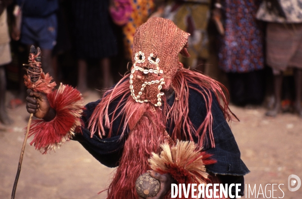 MALI : Univers secrets et sacrés du Pays DOGON.