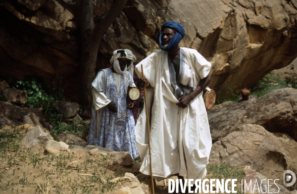MALI : Univers secrets et sacrés du Pays DOGON.