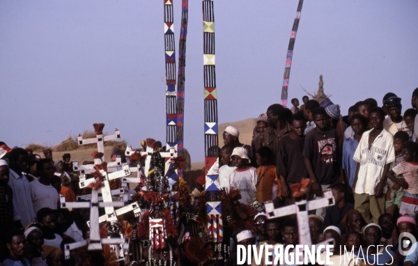 MALI : Univers secrets et sacrés du Pays DOGON.