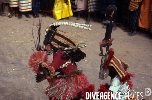 MALI : Univers secrets et sacrés du Pays DOGON.