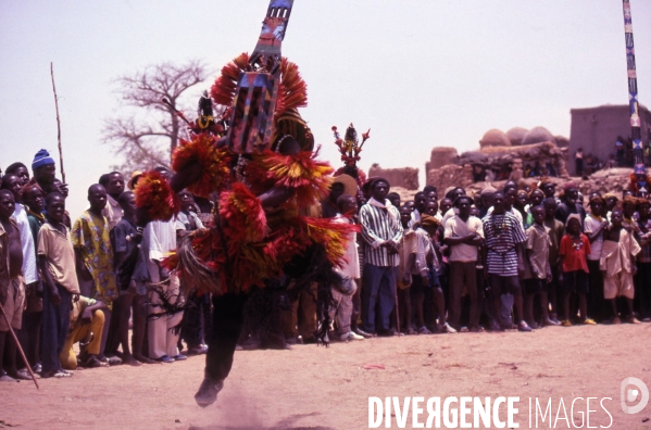 MALI : Univers secrets et sacrés du Pays DOGON.