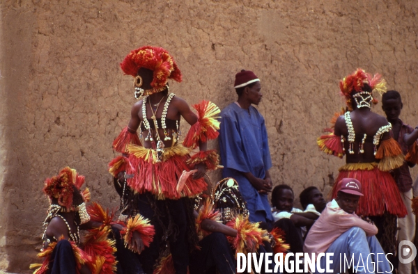 MALI : Univers secrets et sacrés du Pays DOGON.