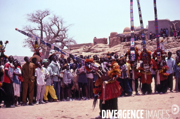 MALI : Univers secrets et sacrés du Pays DOGON.