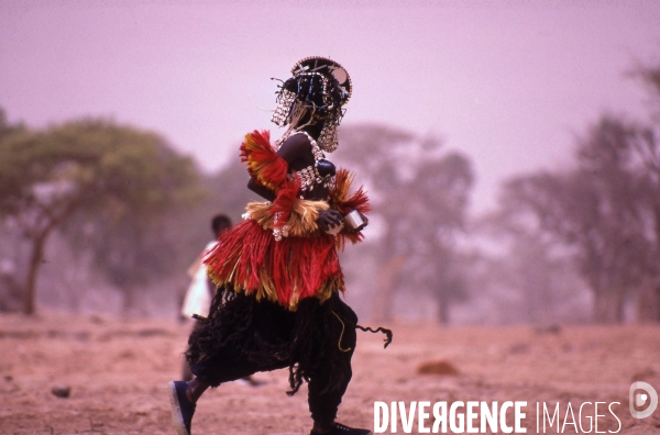 MALI : Univers secrets et sacrés du Pays DOGON.