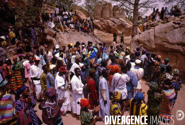 MALI : Univers secrets et sacrés du Pays DOGON.