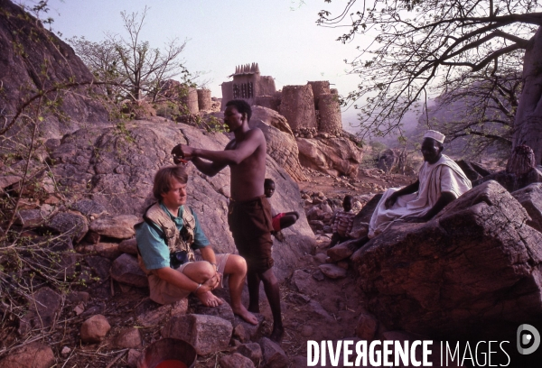 MALI : Univers secrets et sacrés du Pays DOGON.