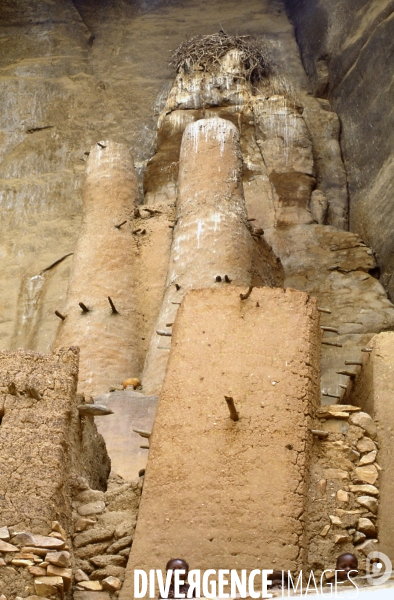 MALI : Univers secrets et sacrés du Pays DOGON.