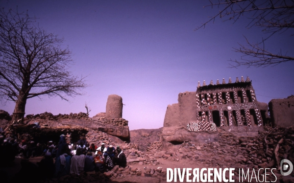 MALI : Univers secrets et sacrés du Pays DOGON.