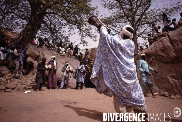 MALI : Univers secrets et sacrés du Pays DOGON.