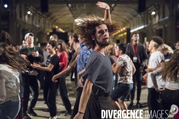 Fous de danse au Centquatre - 104 / Boris Charmatz