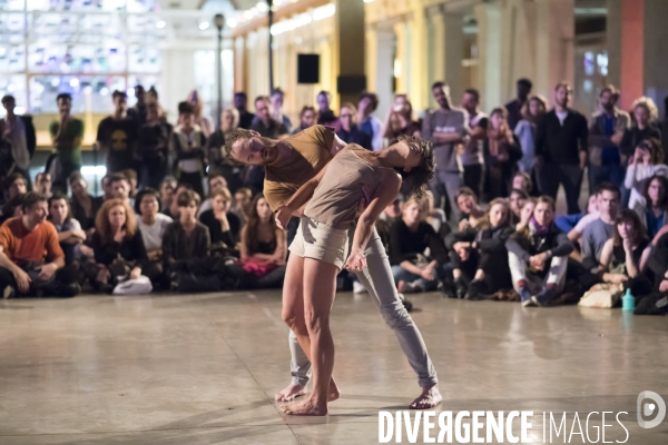 Fous de danse au Centquatre - 104 / Boris Charmatz