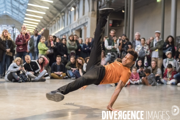 Fous de danse au Centquatre - 104 / Boris Charmatz