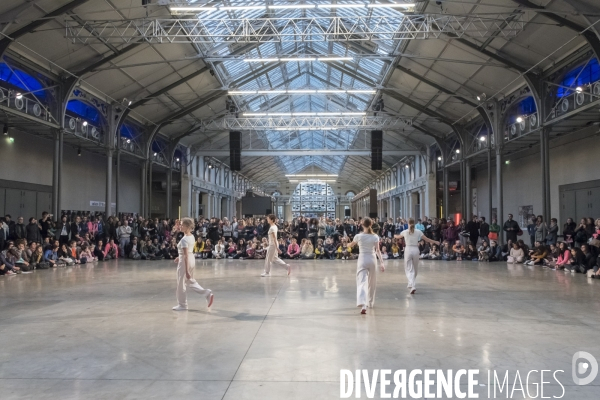 Fous de danse au Centquatre - 104 / Boris Charmatz