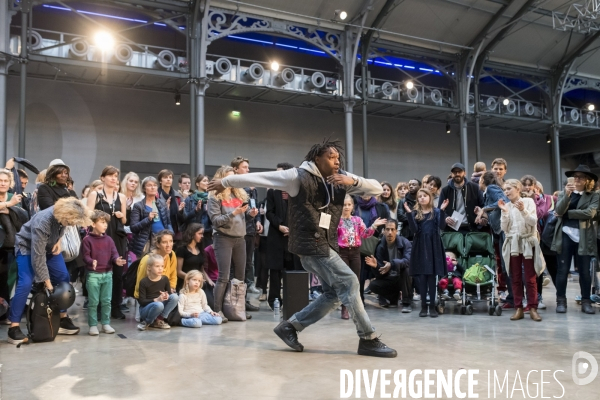 Fous de danse au Centquatre - 104 / Boris Charmatz