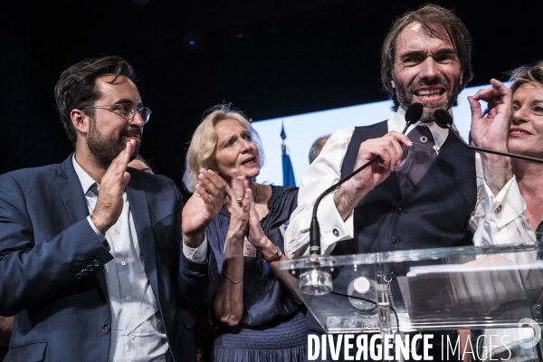 Meeting de Cedric Villani au théâtre du Gymnase.