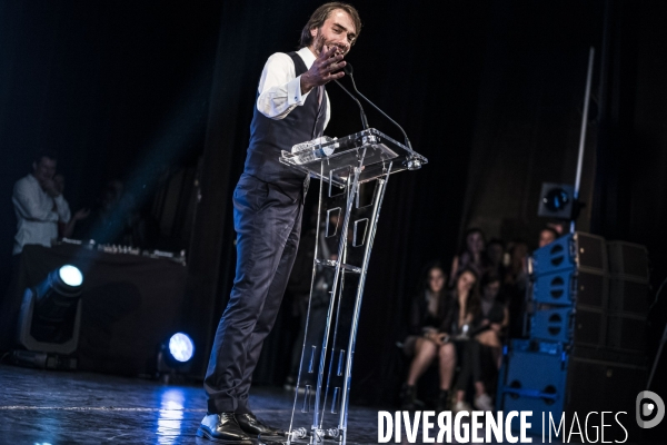 Meeting de Cedric Villani au théâtre du Gymnase.