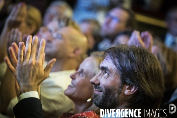 Meeting de Cedric Villani au théâtre du Gymnase.