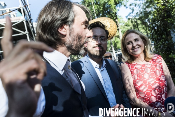 Meeting de Cedric Villani au théâtre du Gymnase.