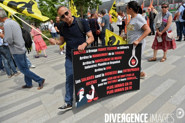 Procès du harcèlement moral à france telecom
