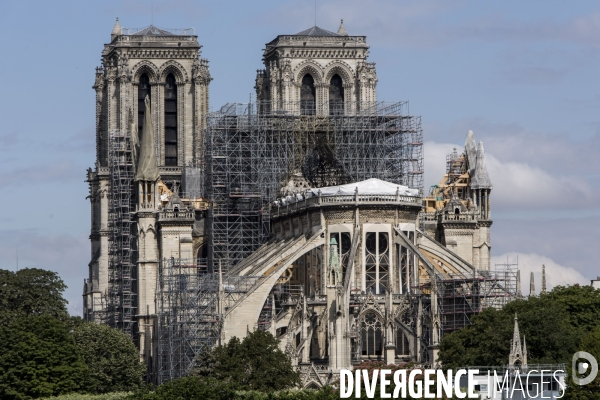 Notre-Dame de Paris 3 mois après l incendie.