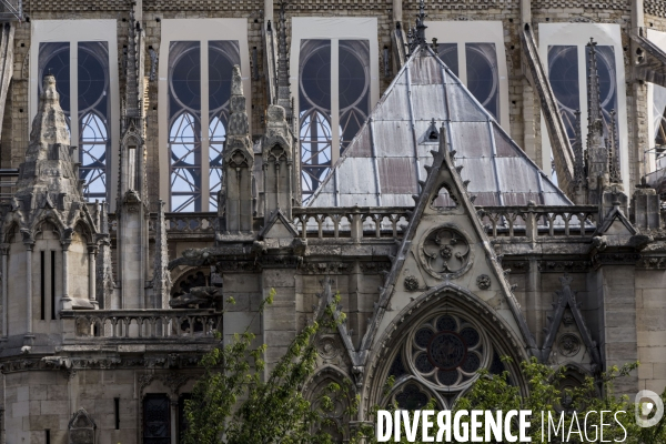 Notre-Dame de Paris 3 mois après l incendie.