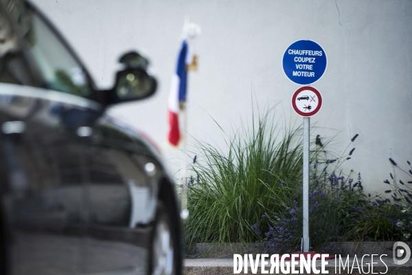 Le Président Emmanuel MACRON à la traditionnelle réception de l hôtel de Brienne.