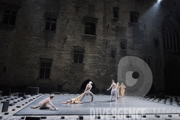 Outwitting the Devil / Akram Khan / Festival d Avignon