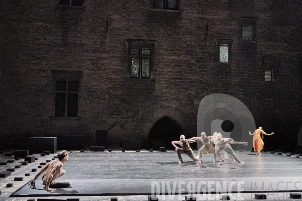 Outwitting the Devil / Akram Khan / Festival d Avignon