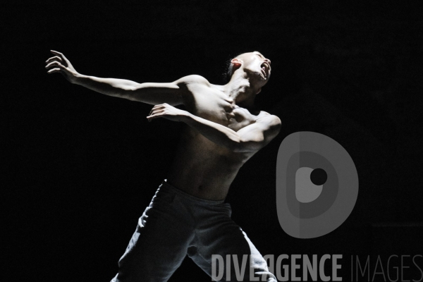 Outwitting the Devil / Akram Khan / Festival d Avignon