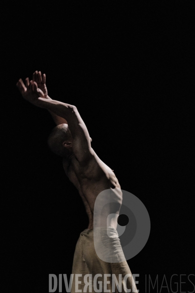 Outwitting the Devil / Akram Khan / Festival d Avignon