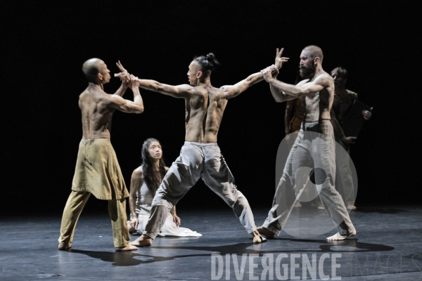 Outwitting the Devil / Akram Khan / Festival d Avignon