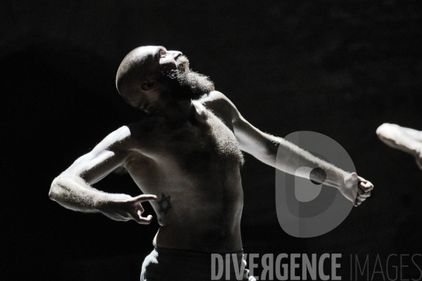 Outwitting the Devil / Akram Khan / Festival d Avignon