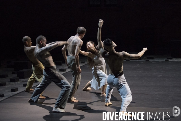 Outwitting the devil de akram khan