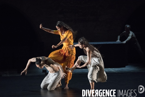 Outwitting the devil de akram khan