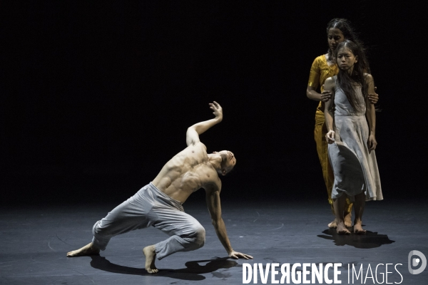 Outwitting the devil de akram khan