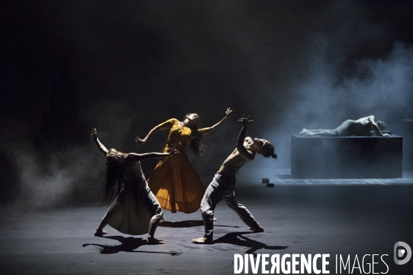 Outwitting the devil de akram khan