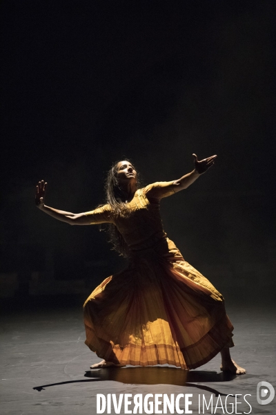 Outwitting the devil de akram khan