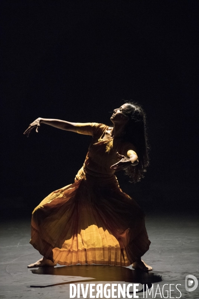 Outwitting the devil de akram khan
