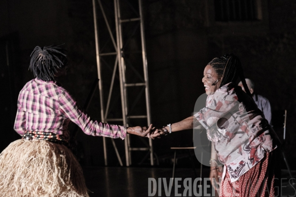 Histoire(s) du théâtre II / Faustin Linyekula / Festival d Avignon