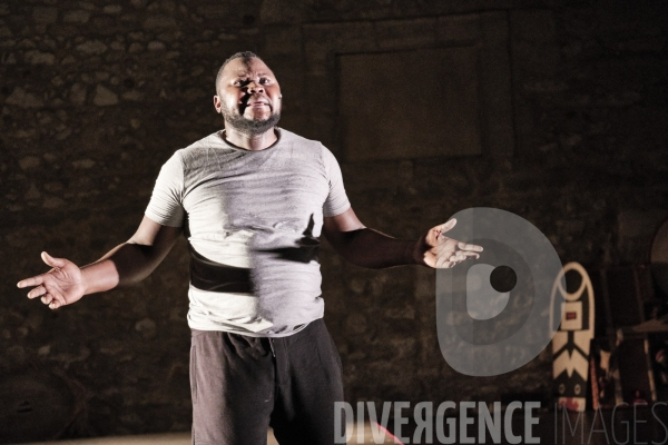 Histoire(s) du théâtre II / Faustin Linyekula / Festival d Avignon