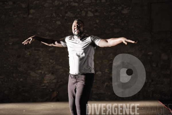 Histoire(s) du théâtre II / Faustin Linyekula / Festival d Avignon