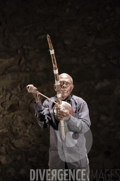 Histoire(s) du théâtre II / Faustin Linyekula / Festival d Avignon